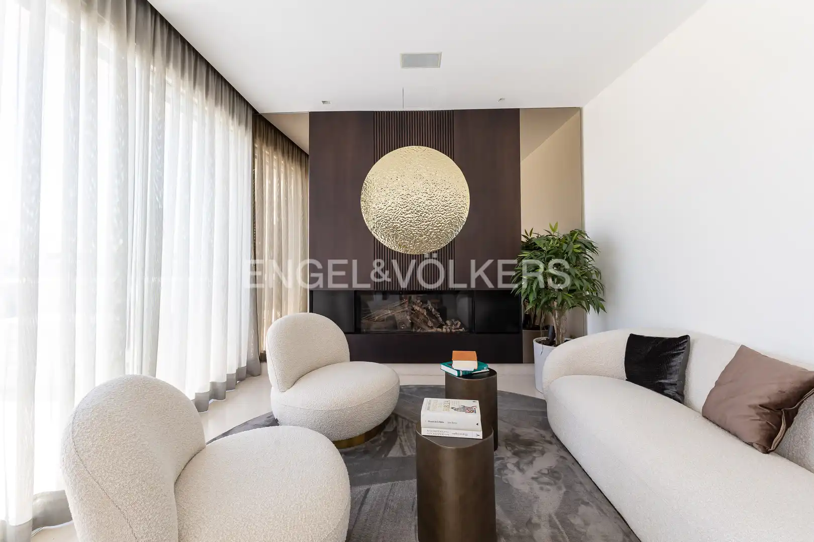 Sala d'estar de Àtic de lloguer en Madrid amb Aire condicionat, Calefacció i Terrassa