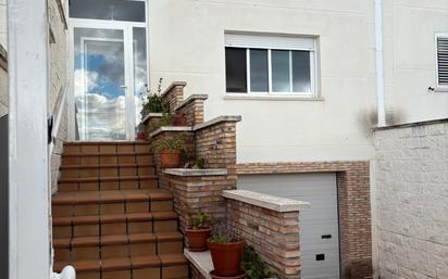 Vista exterior de Casa o xalet en venda en Plasencia amb Aire condicionat, Calefacció i Terrassa