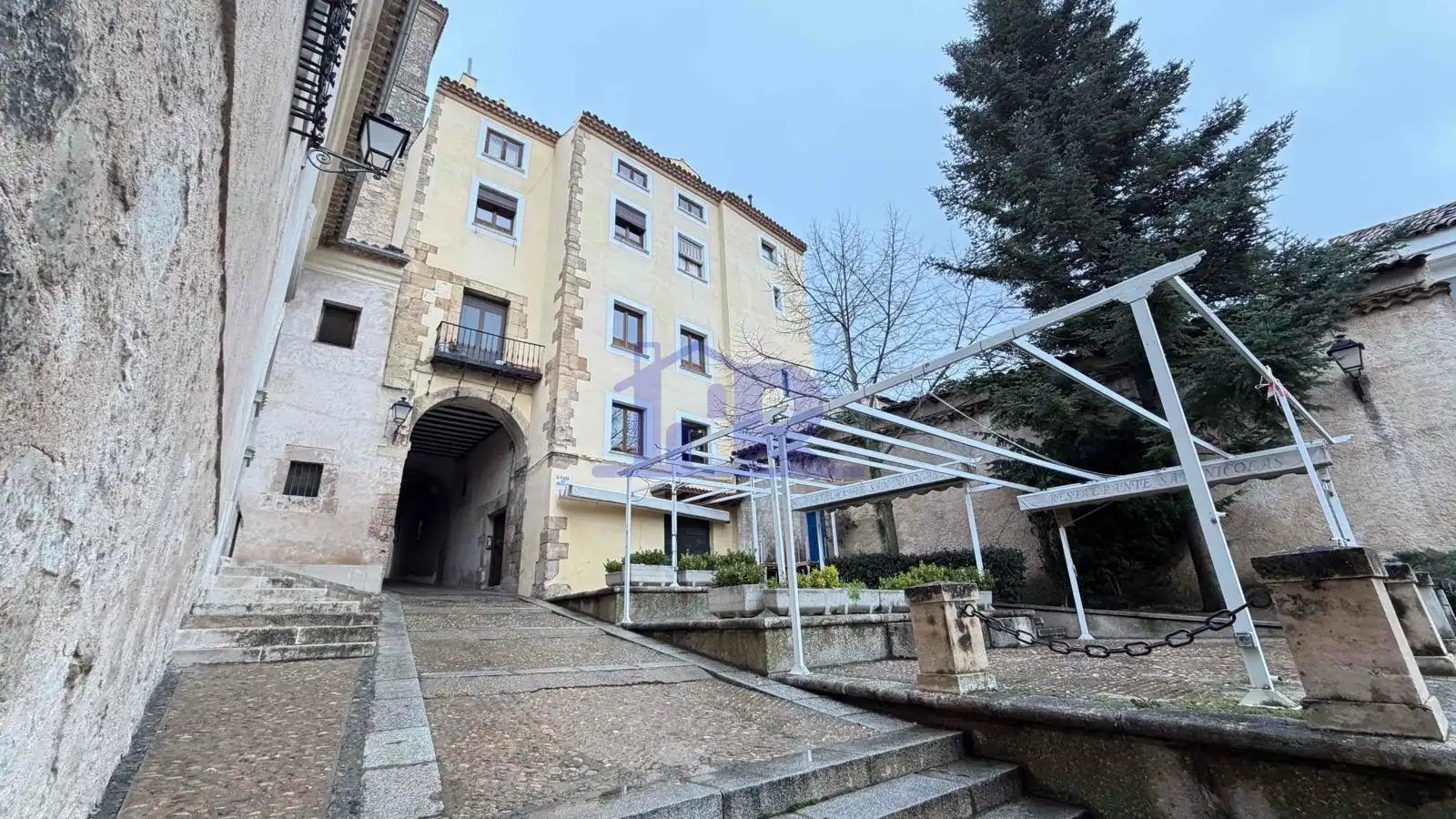 Vista exterior de Piso de alquiler en Cuenca con Calefacción, Terraza y Amueblado