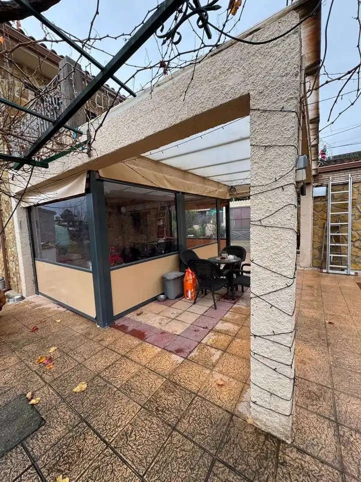 Terrassa de Casa o xalet en venda en Cadrete amb Aire condicionat, Calefacció i Jardí privat