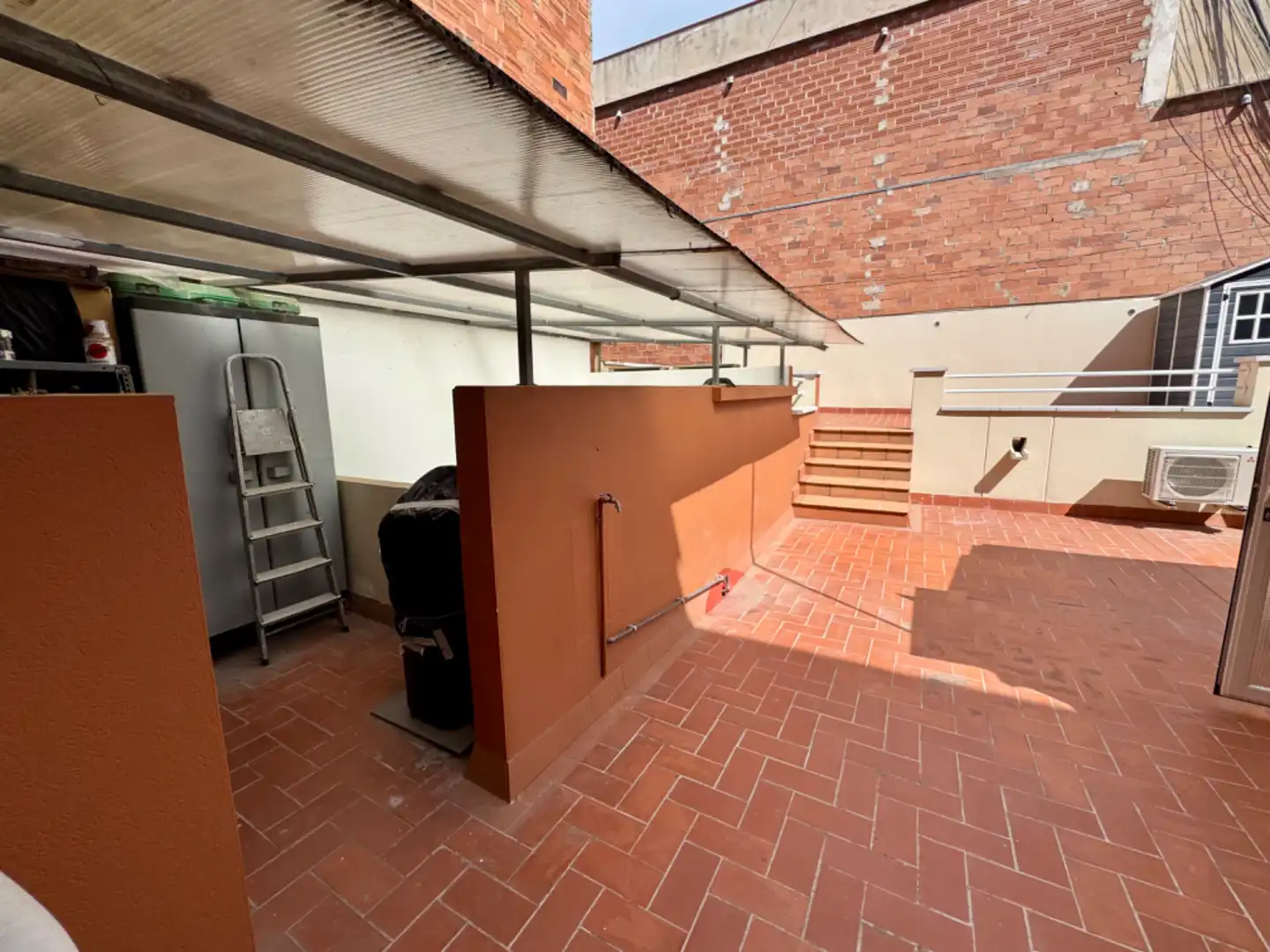 Terraza de Piso en venta en Sant Boi de Llobregat con Aire acondicionado, Terraza y Trastero