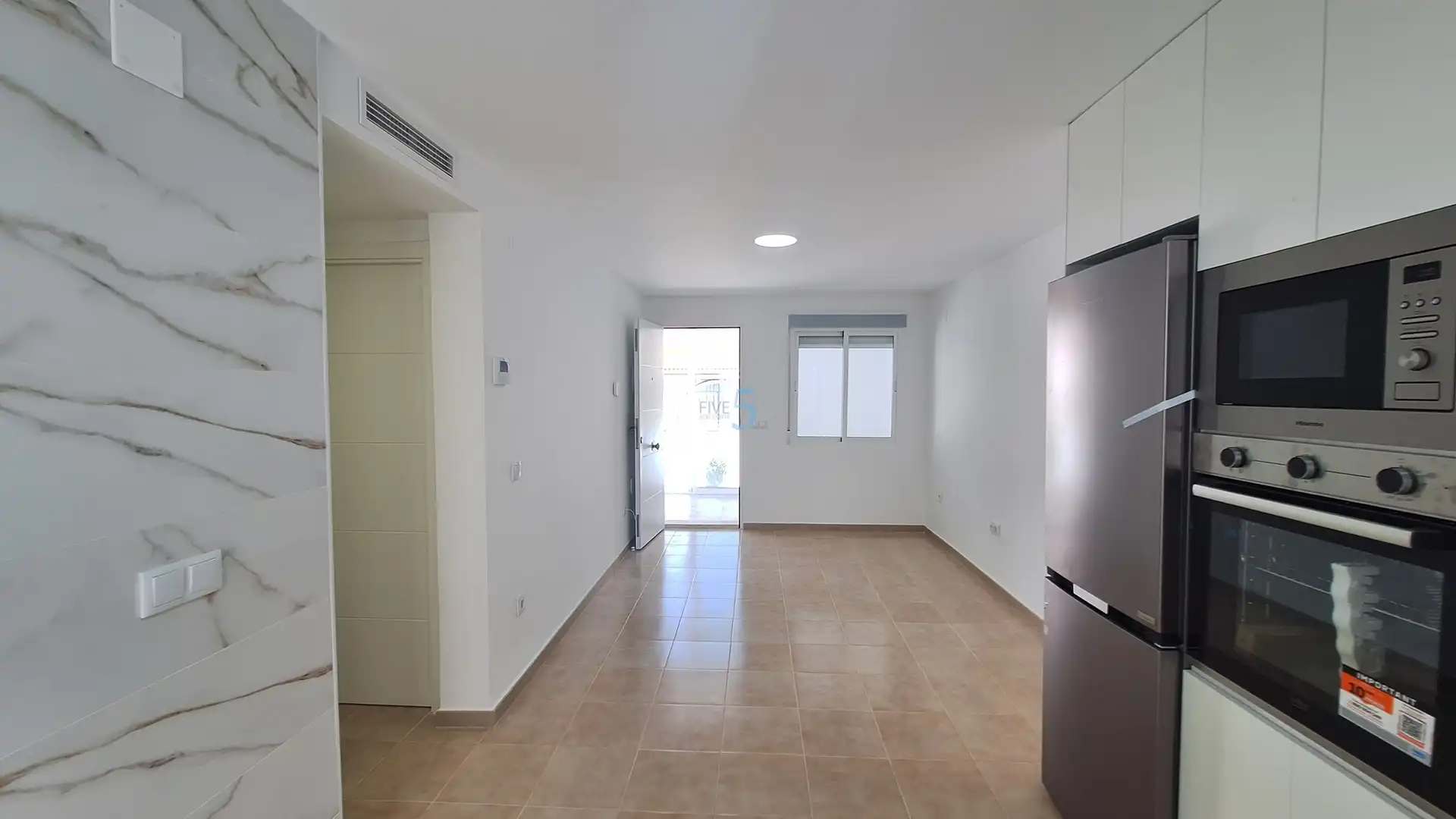 Bungalow with terrace for sale in Zona Carrefour - Urbanizaciones, imagen 21