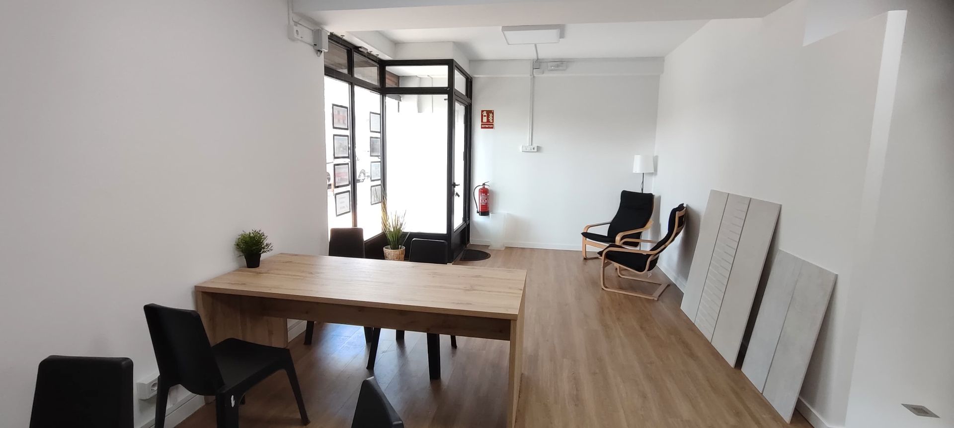 Premises for sale in Sabadell  with Air Conditioner and Furnished