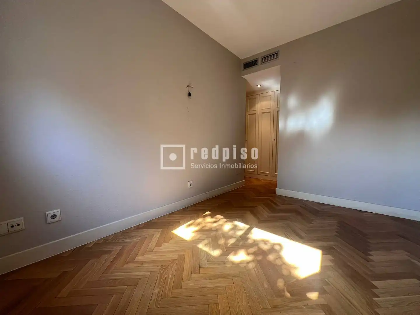 Piso con piscina en venta en del Talgo 226, imagen 11