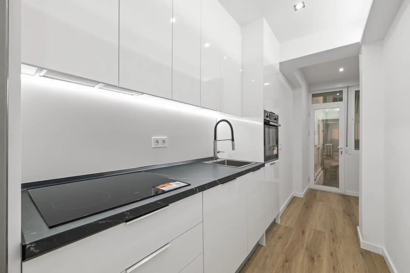 Cuina de Apartament en venda en Fuengirola amb Aire condicionat