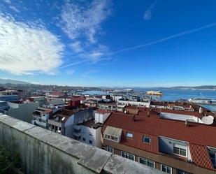 Vista exterior de Dúplex en venda en Vigo  amb Calefacció, Jardí privat i Parquet