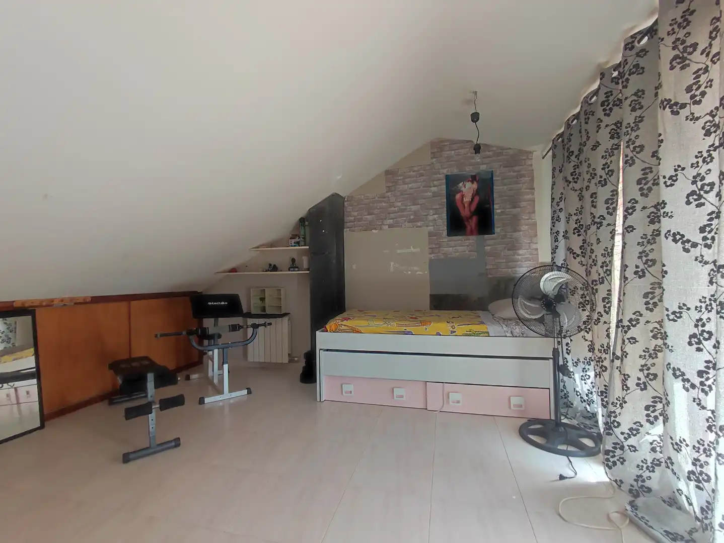 Dormitori de Casa adosada en venda en Torrelles de Foix amb Jardí privat, Terrassa i Traster