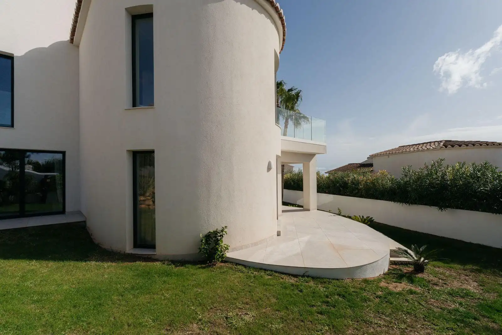 Vista exterior de Casa o xalet en venda en Benitachell / El Poble Nou de Benitatxell amb Aire condicionat, Jardí privat i Traster