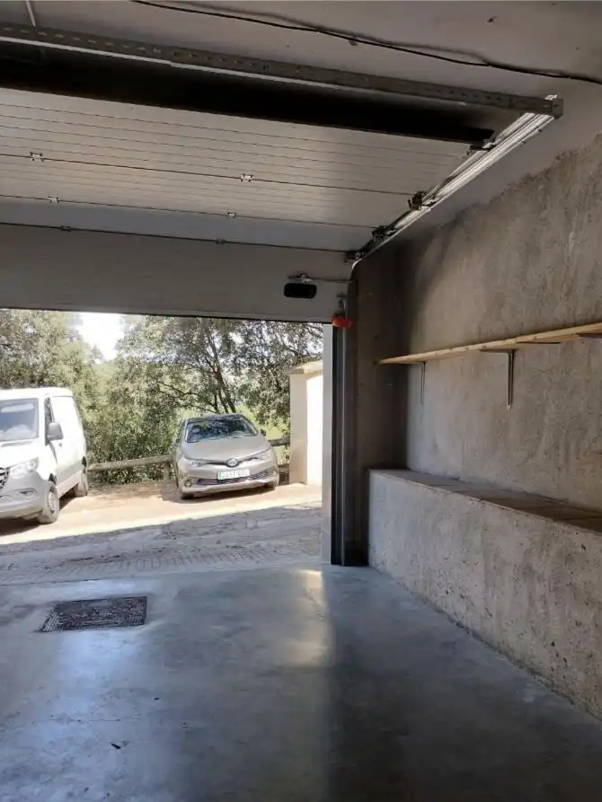 Parking of Detached homes for rent in Girona  with Air Conditioner, Heating and Private garden
