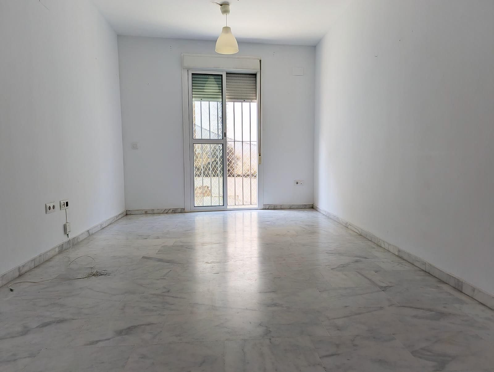Duplex to rent in Sanlúcar la Mayor  with Air Conditioner, Terrace and Balcony
