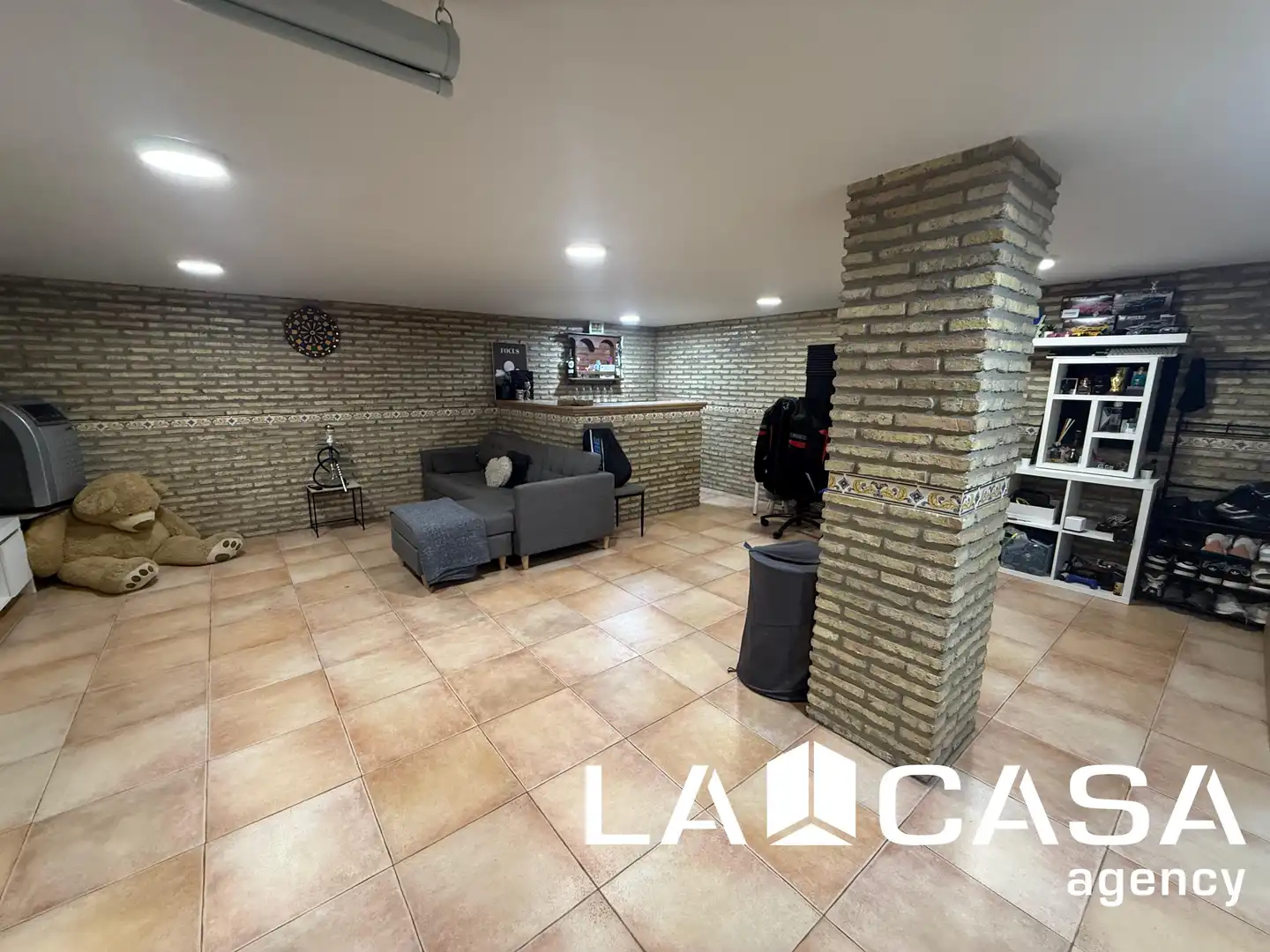 Detached homes for sale in Dos Hermanas  with Air Conditioner, Terrace and Storage room