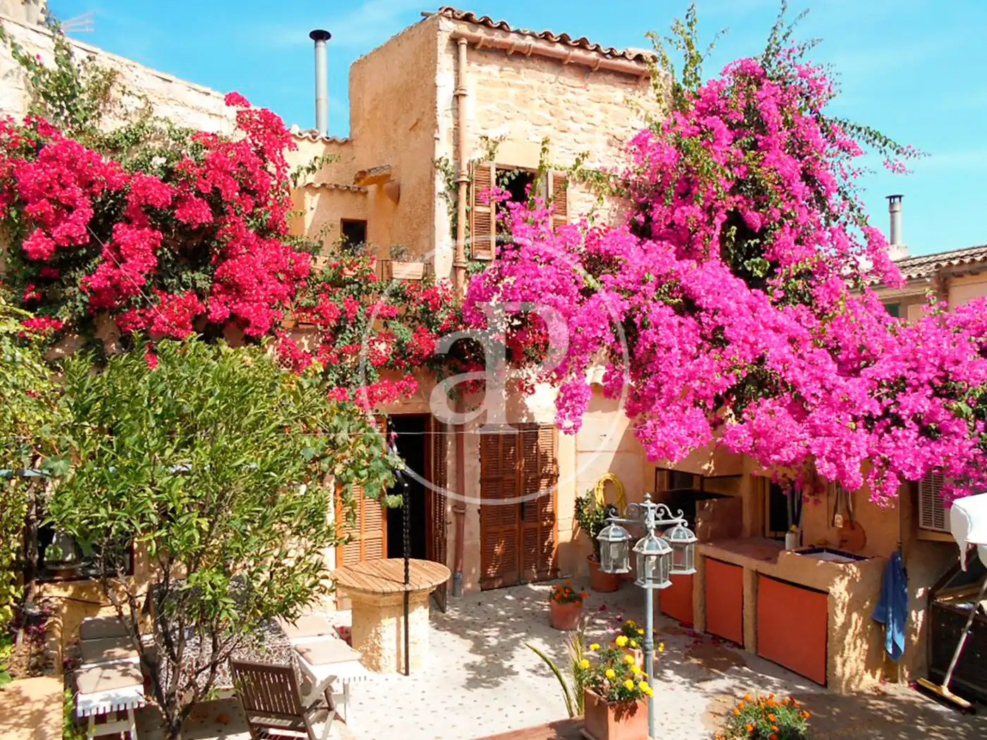 Vista exterior de Casa adosada en venta en Capdepera con Calefacción, Jardín privado y Terraza