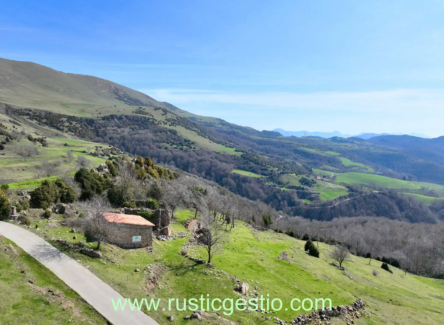 Vista exterior de Finca rústica en venta en Ogassa con Jardín privado y Terraza