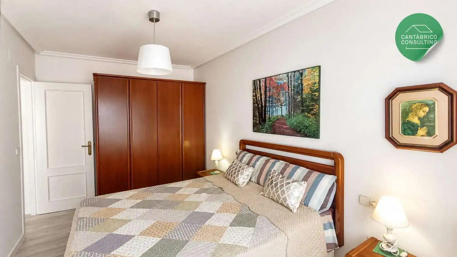 Bedroom of Flat for sale in Navia  with Heating, Terrace and Furnished