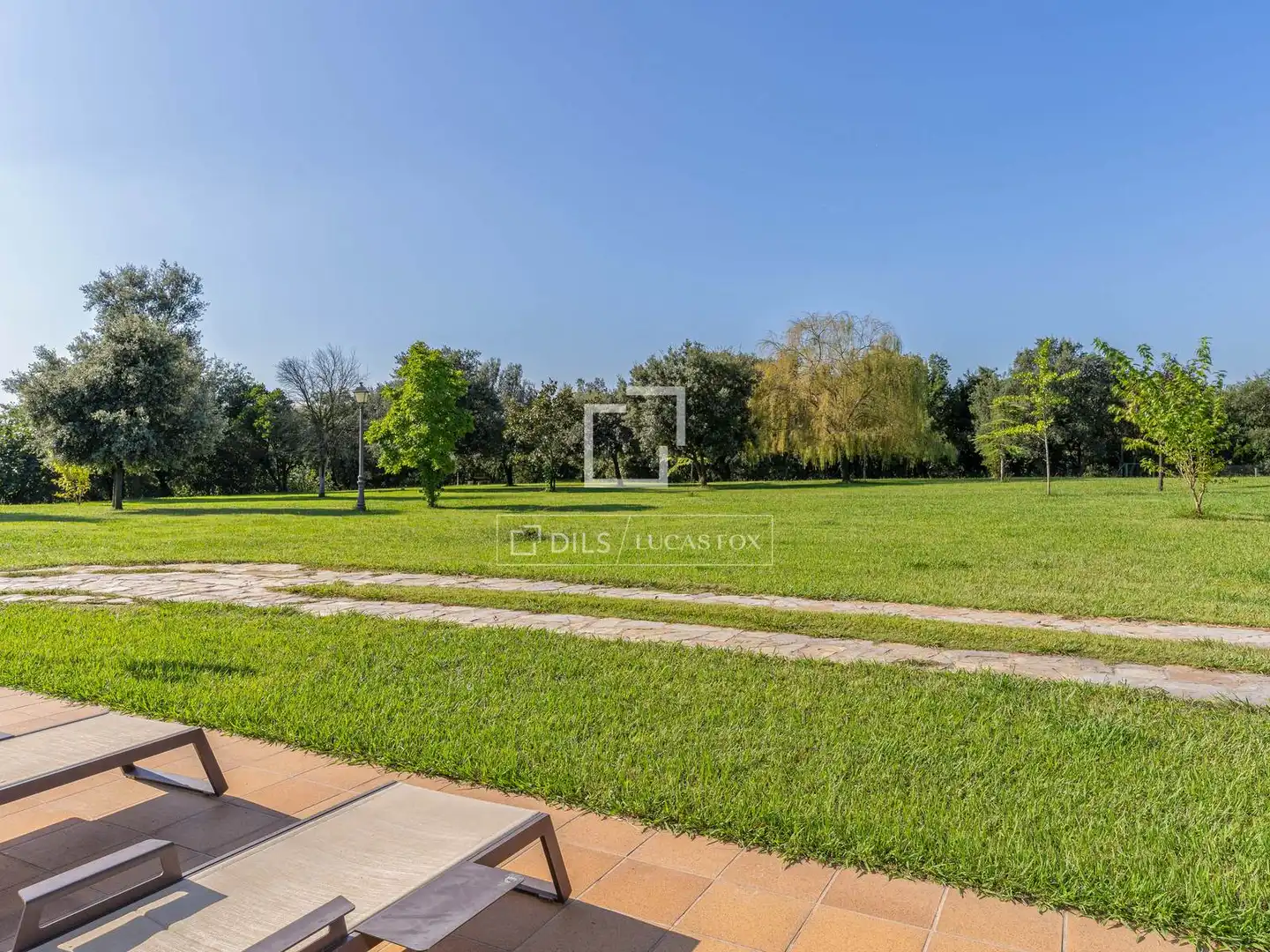 Country homes for sale in Breda  with Air Conditioner, Heating and Private garden