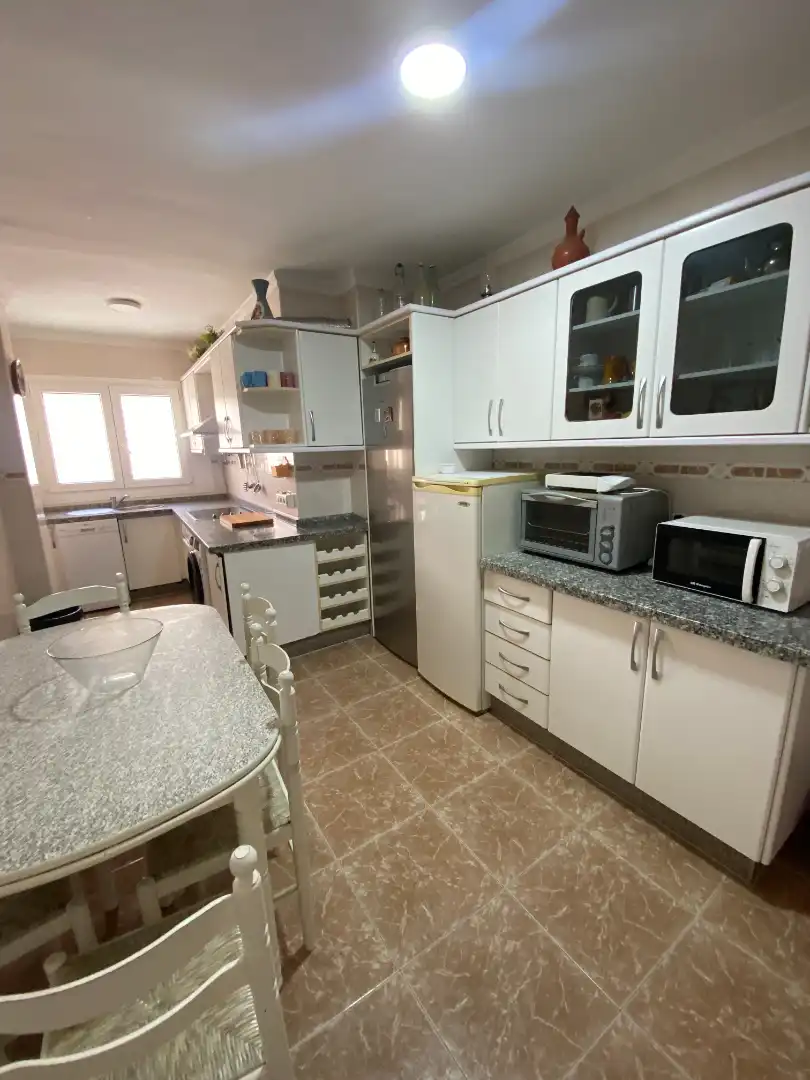 Kitchen of Flat for rent in Málaga  with Air Conditioner, Terrace and Furnished