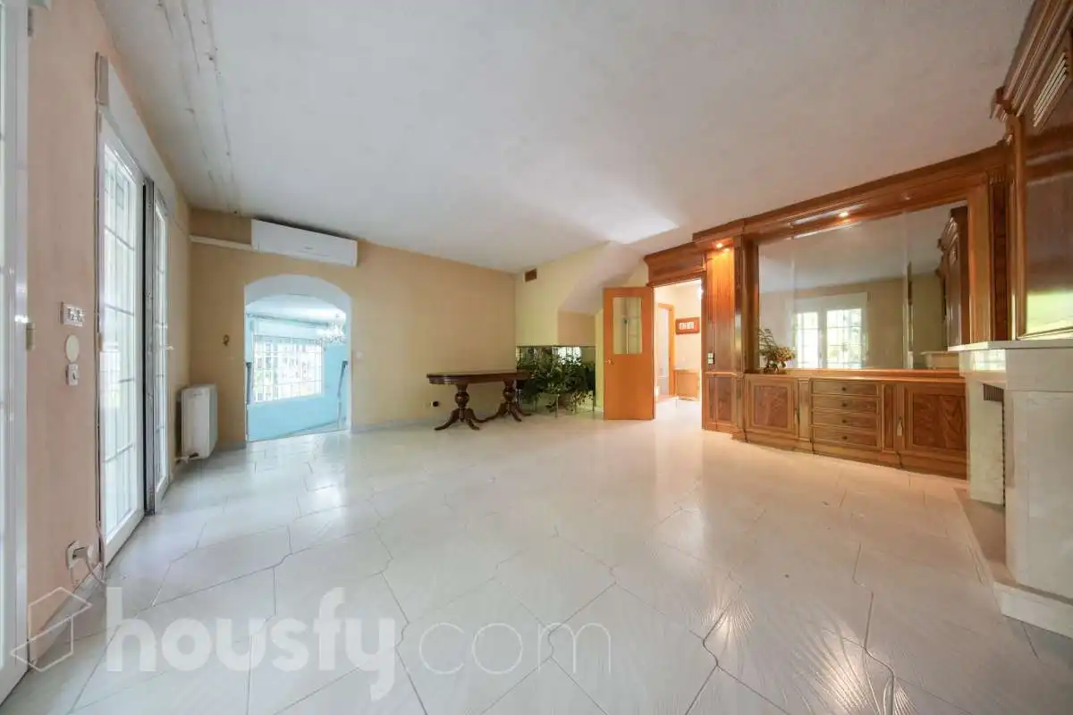Sala d'estar de Dúplex en venda en Moncloa - Aravaca