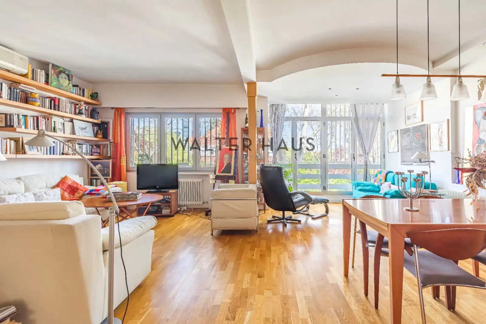 Living room of Flat for sale in Madrid  with Air Conditioner, Heating and Storage room