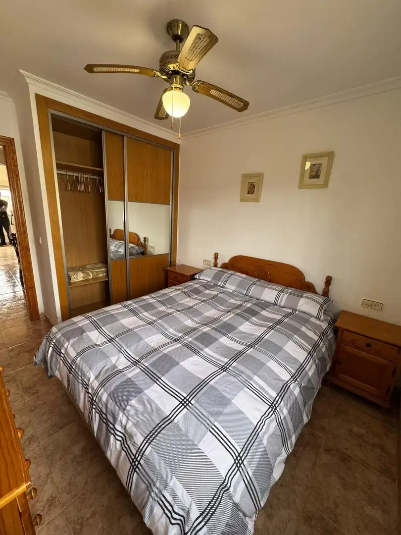 Dormitori de Casa o xalet en venda en La Pobla de Vallbona amb Aire condicionat, Jardí privat i Terrassa