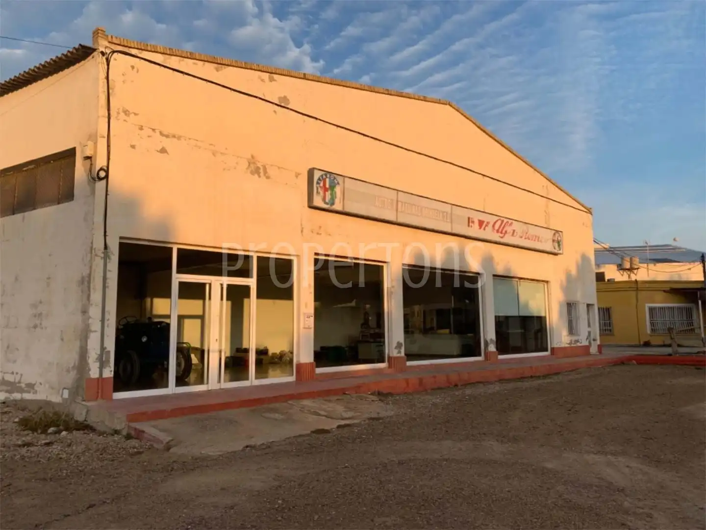 Industrial building for sale in Orihuela Ciudad