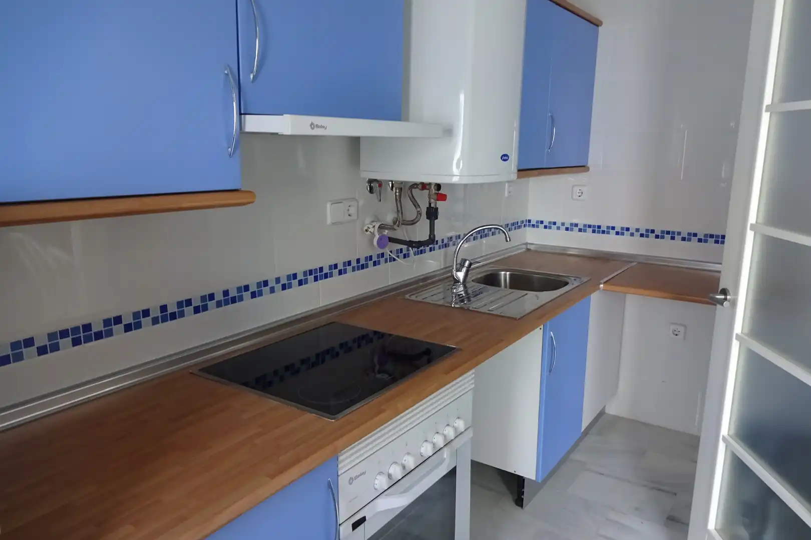 Kitchen of Detached homes for sale in Garrucha  with Air Conditioner, Heating and Terrace