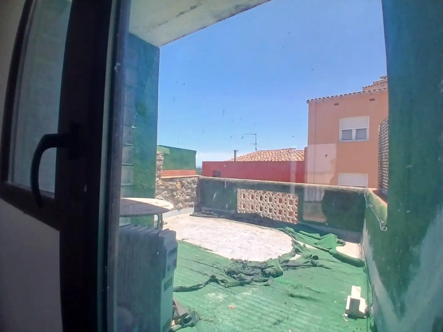 Vista exterior de Casa o chalet en venta en Càlig con Aire acondicionado, Terraza y Balcón