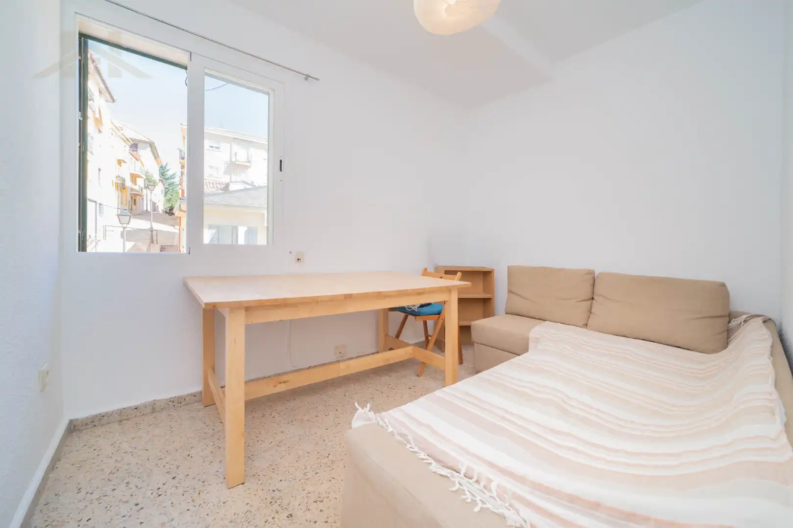 Flat for sale in Calle de la Teja 3, imagen 2
