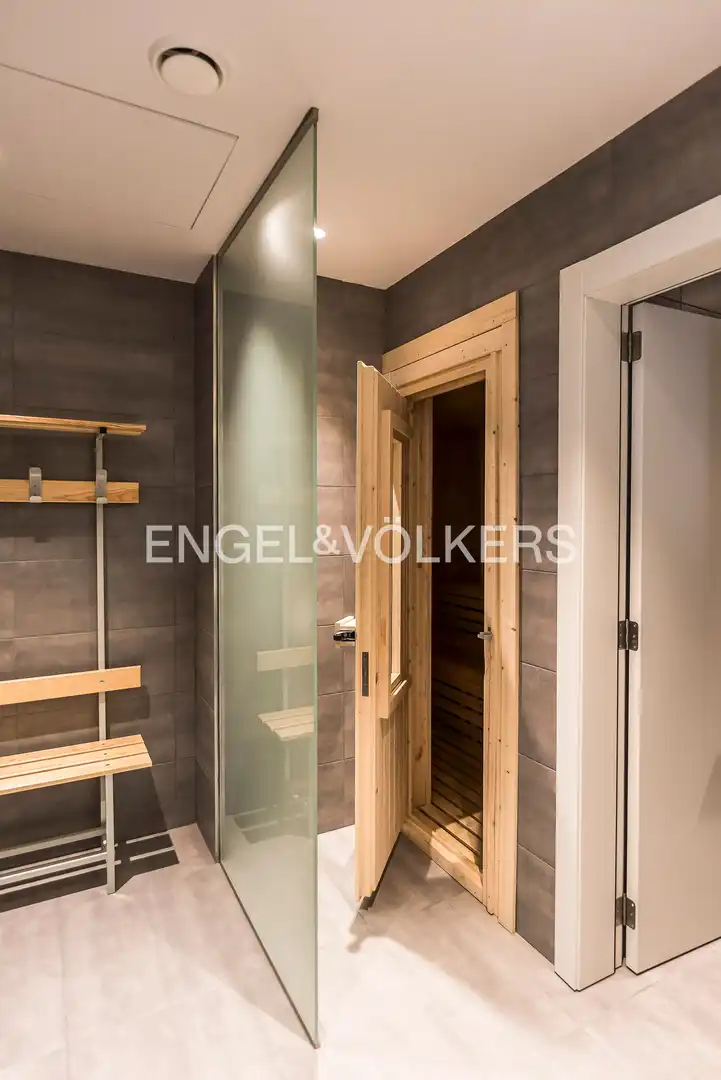 Bathroom of Flat for rent in Madrid  with Air Conditioner, Heating and Storage room