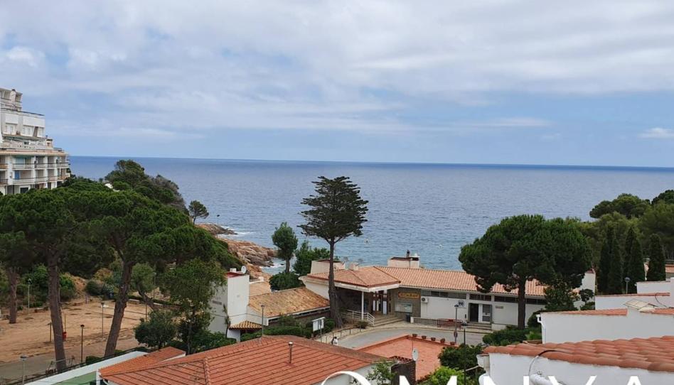 Foto 1 de Casa adosada en venda a Cala Salions, La Pola i Giverola- Salionç, Girona