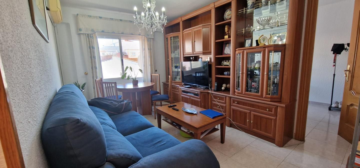 Living room of Flat for sale in  Zaragoza Capital  with Air Conditioner, Heating and Furnished