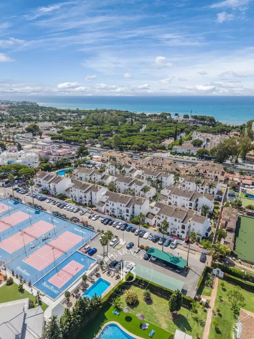 Vista exterior de Piso en venta en Estepona con Aire acondicionado, Calefacción y Terraza