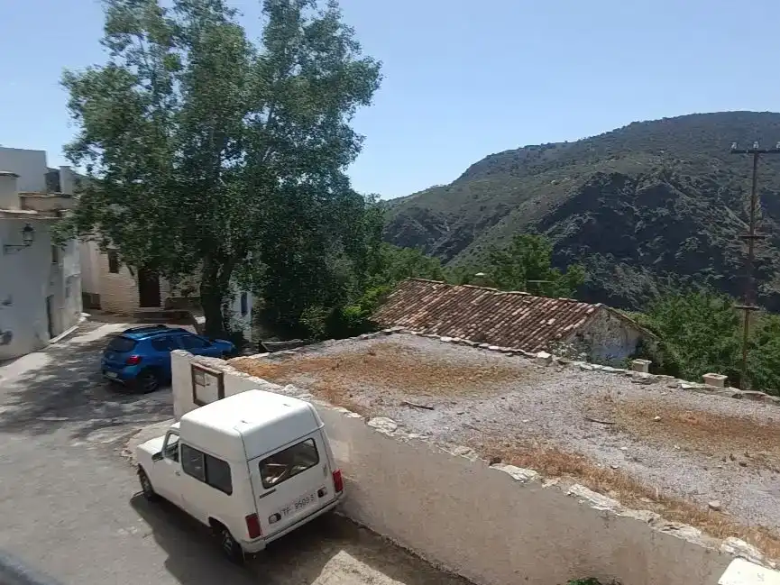 Aparcament de Casa adosada en venda en La Taha amb Aire condicionat, Traster i Balcó