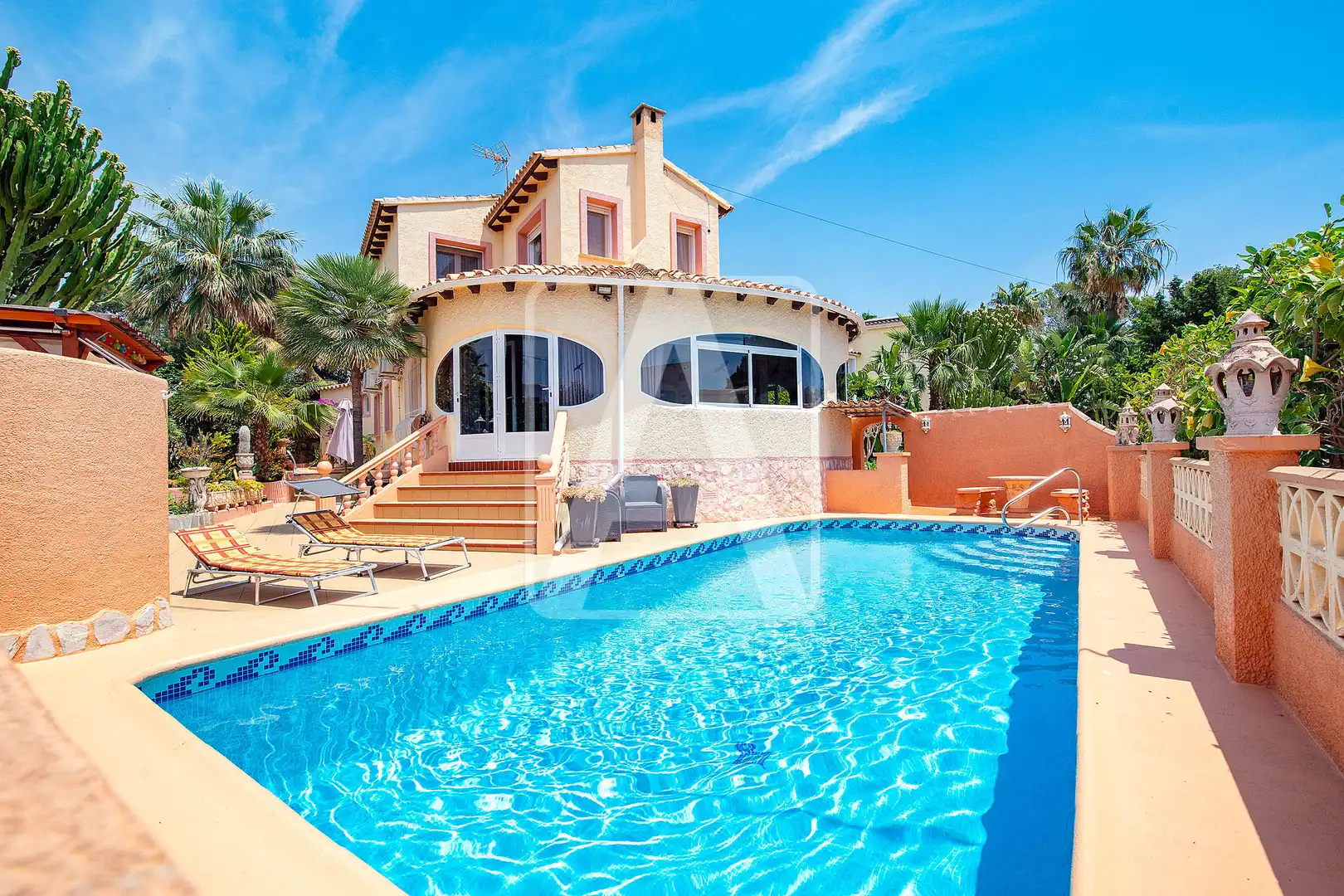 Villa mit Pool zum Verkauf in Cala Advocat - Baladrar