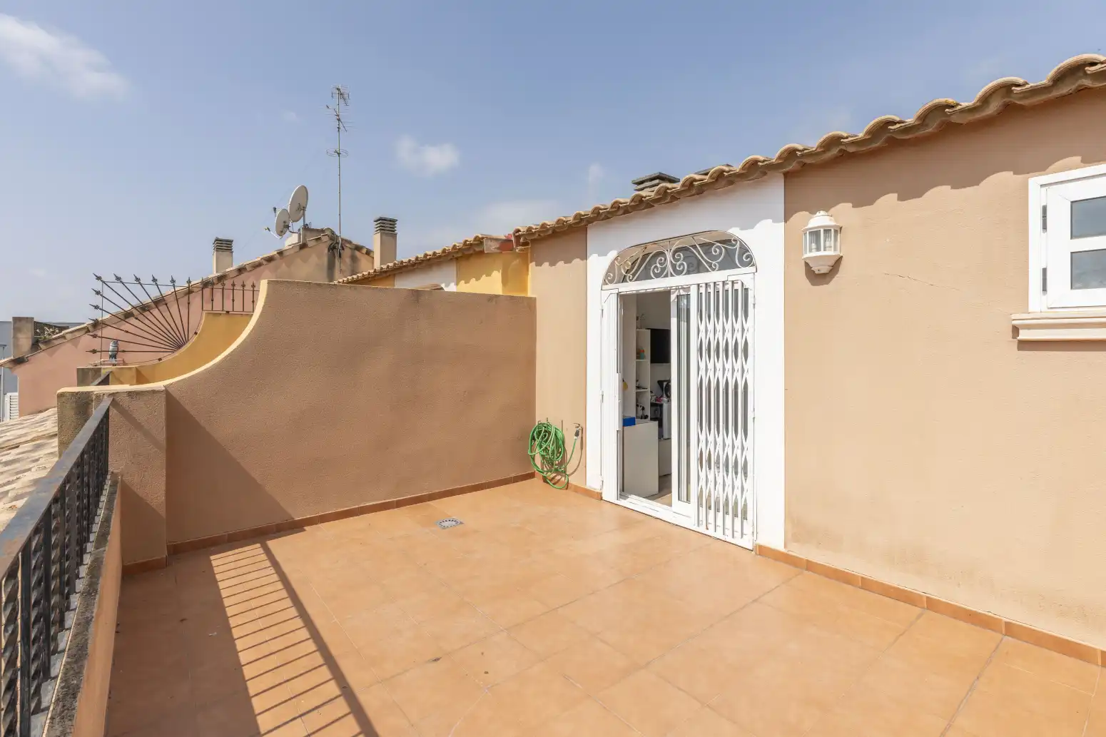 Exterior view of Houses for sale in Foios  with Air Conditioner, Heating and Terrace