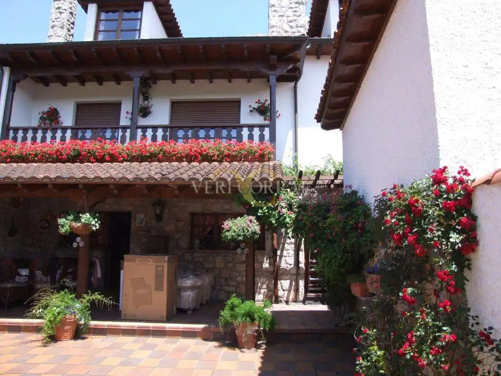 Casa o chalet en venta en Coviella, Cangas de Onís