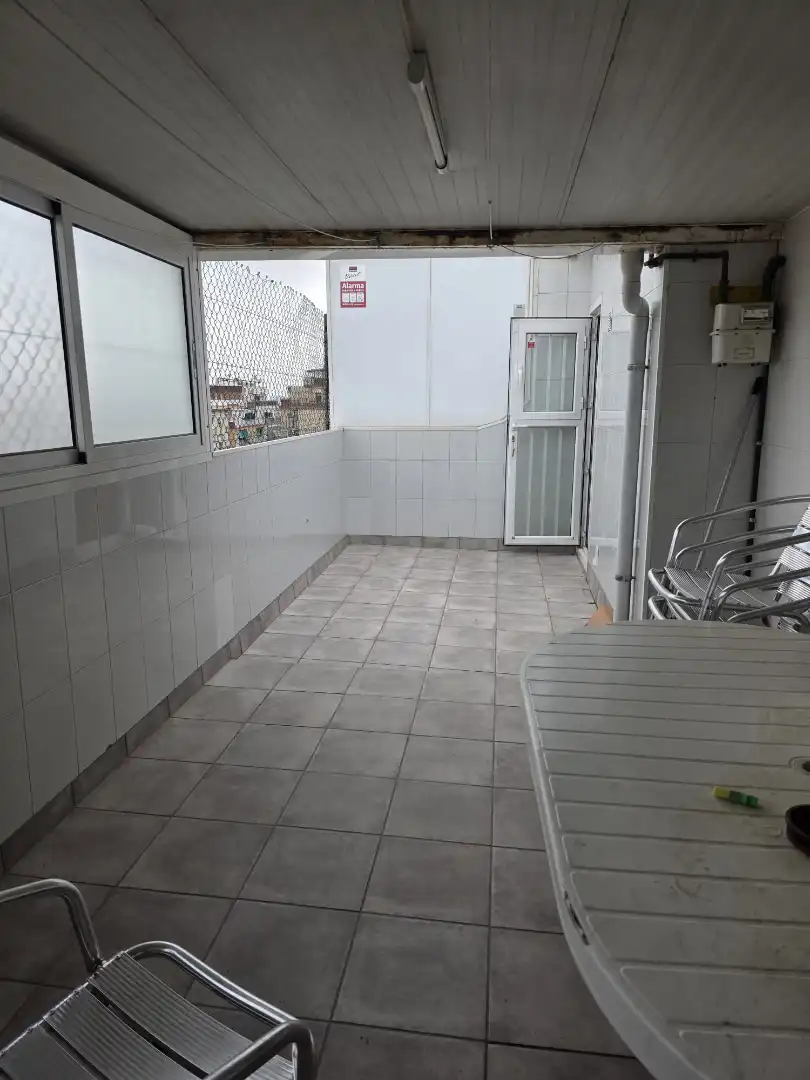Terraza de Ático en venta en L'Hospitalet de Llobregat con Aire acondicionado, Calefacción y Terraza