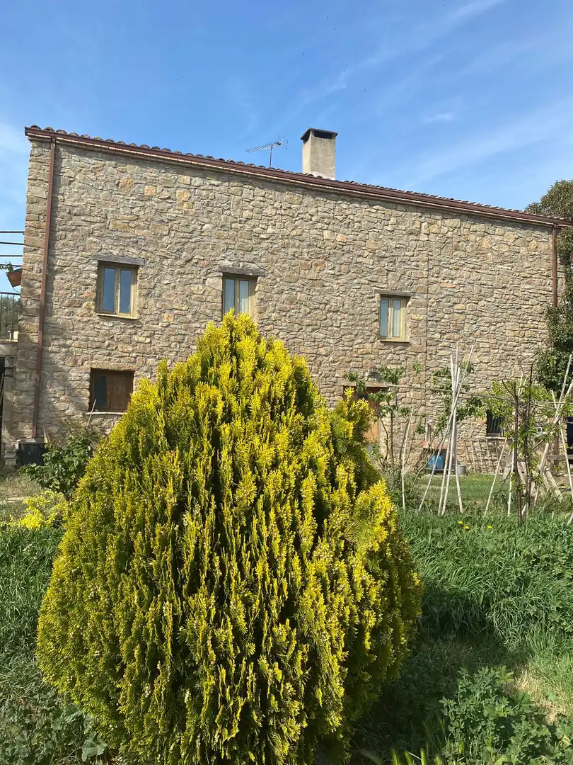 Vista exterior de Casa o xalet en venda en Vilanova de Meià amb Calefacció, Terrassa i Balcó