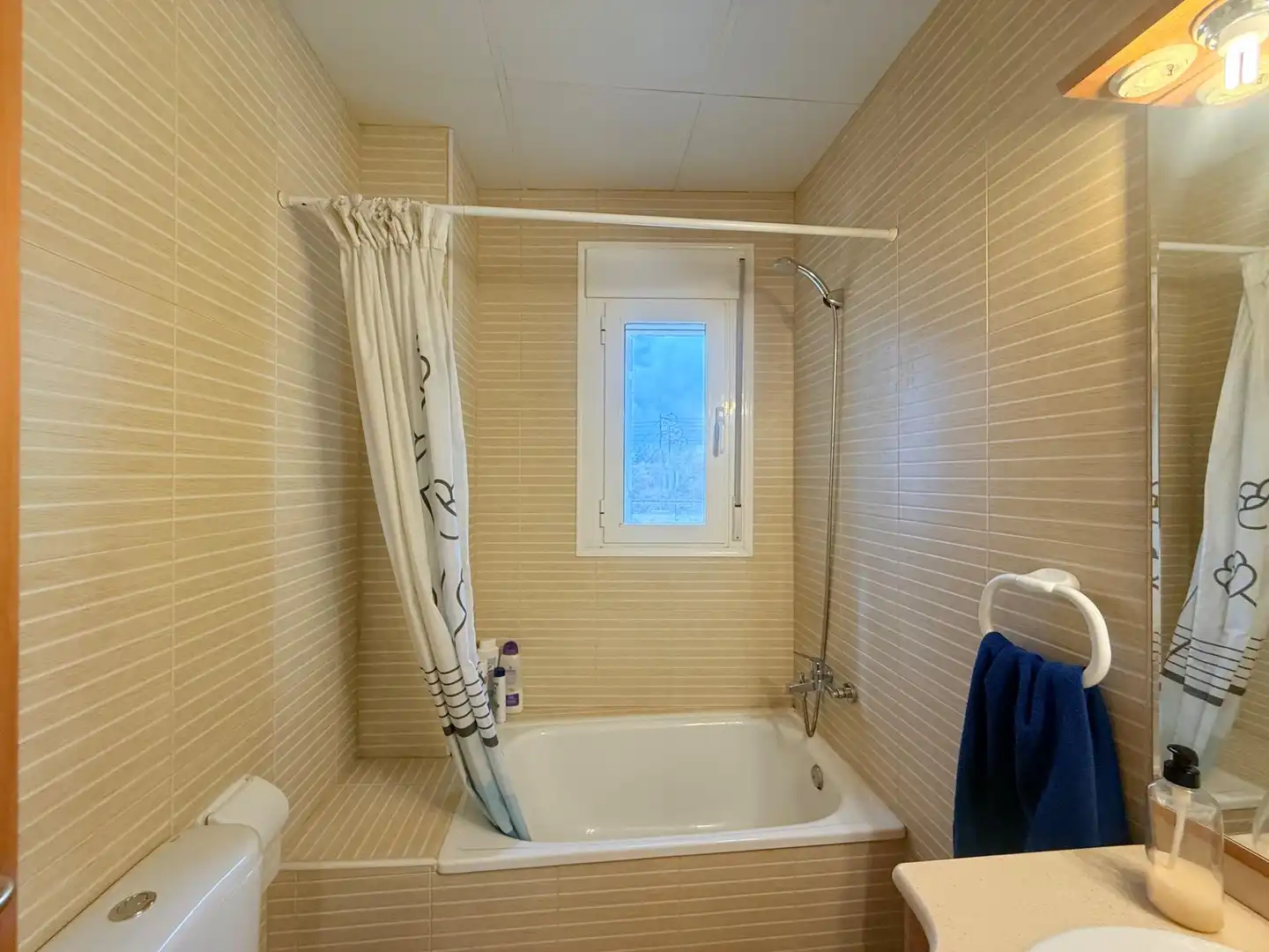 Baño de Planta baja en venta en Camarles con Aire acondicionado y Calefacción