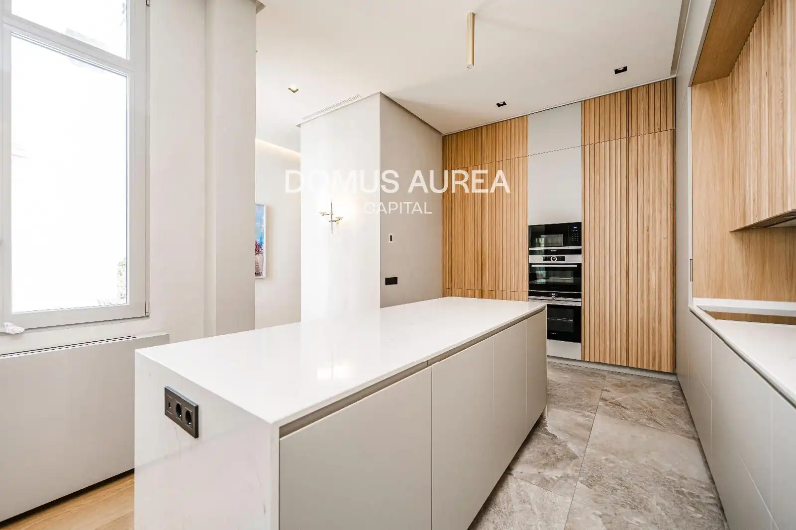 Kitchen of Flat for rent in Madrid  with Air Conditioner, Storage room and Furnished
