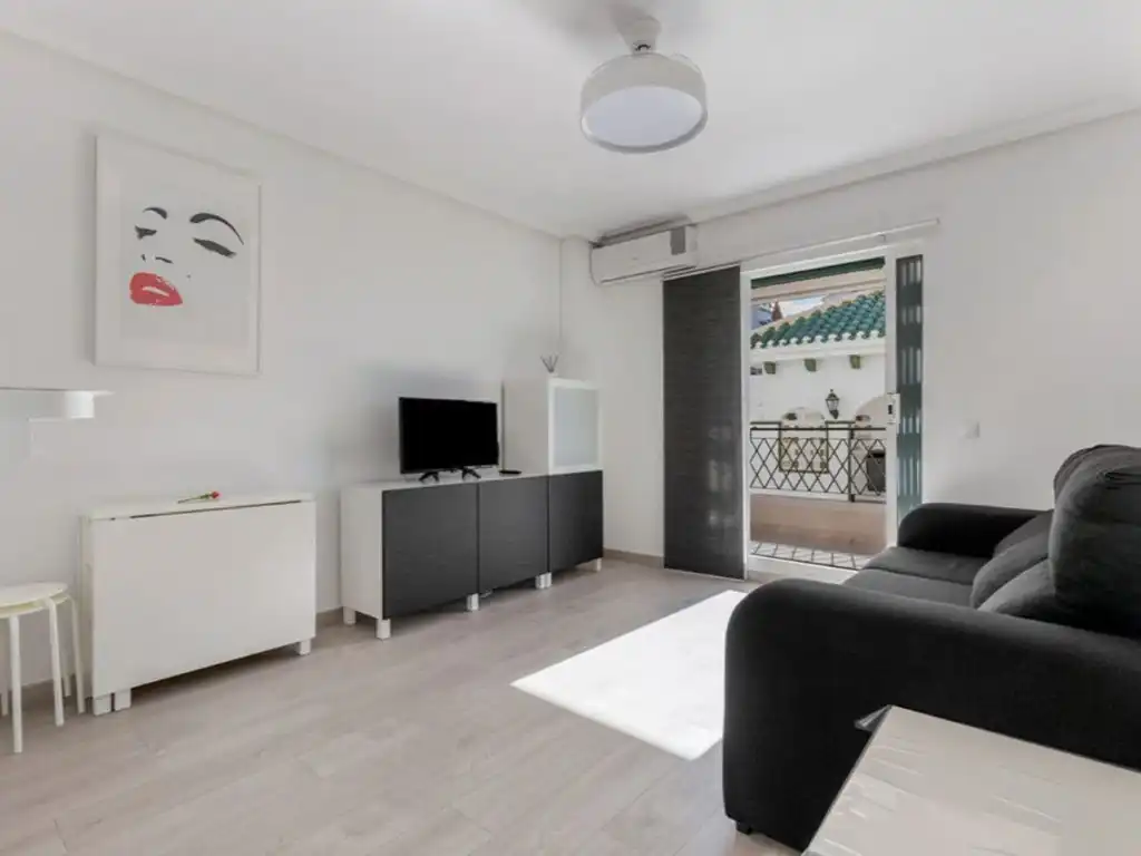 Apartment with pool for sale in Residencial Viñamar Fase 1, imagen 4