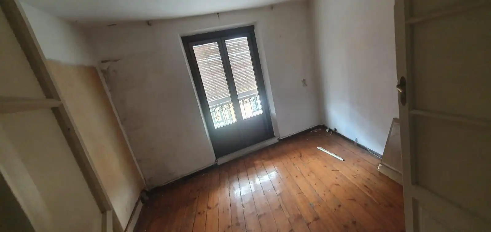 Habitación de Edificio en venta en León Capital 