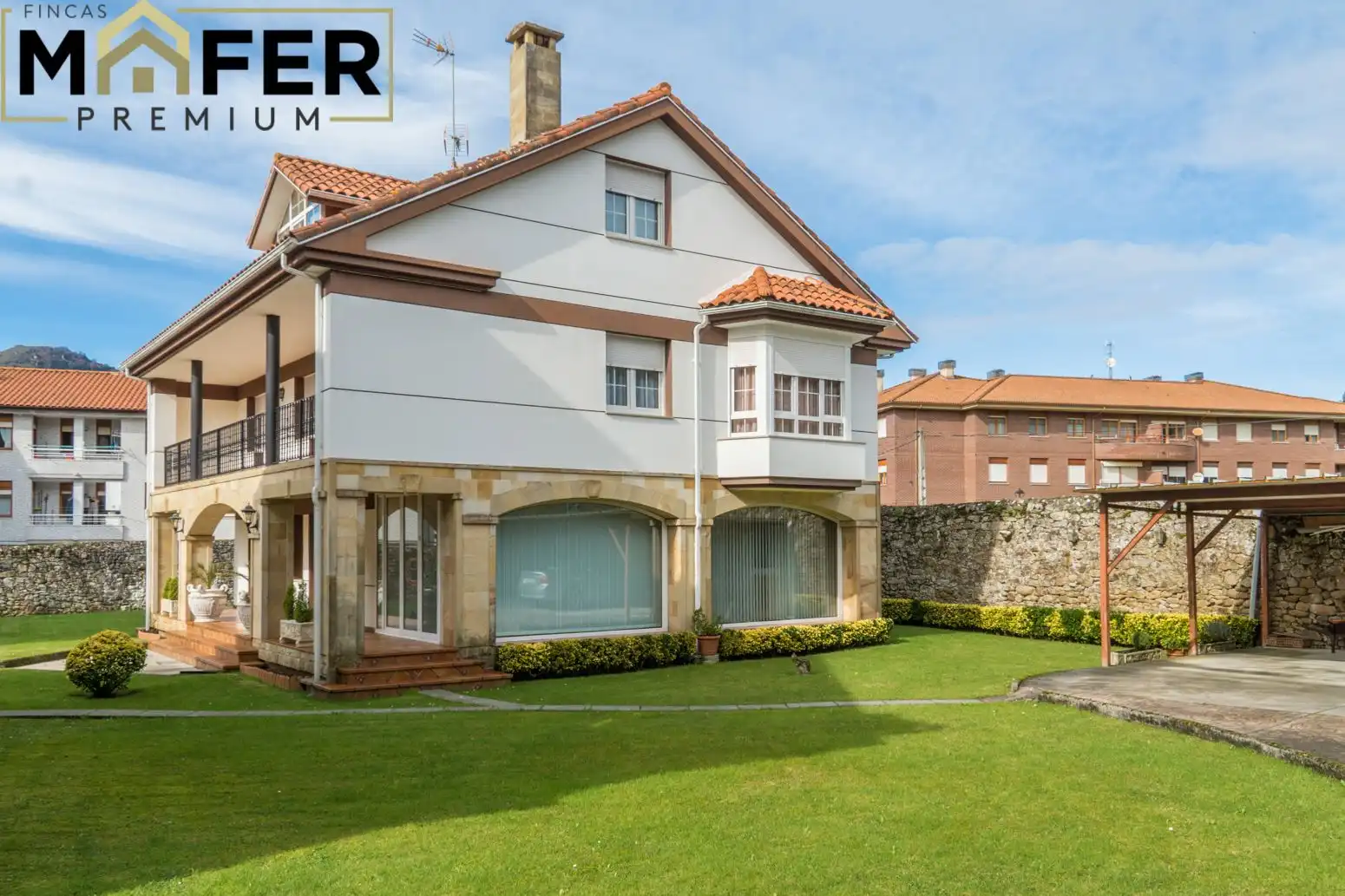 Außenansicht von Haus oder Chalet zum Verkauf in Ampuero mit Heizung, Privatgarten und Parkett