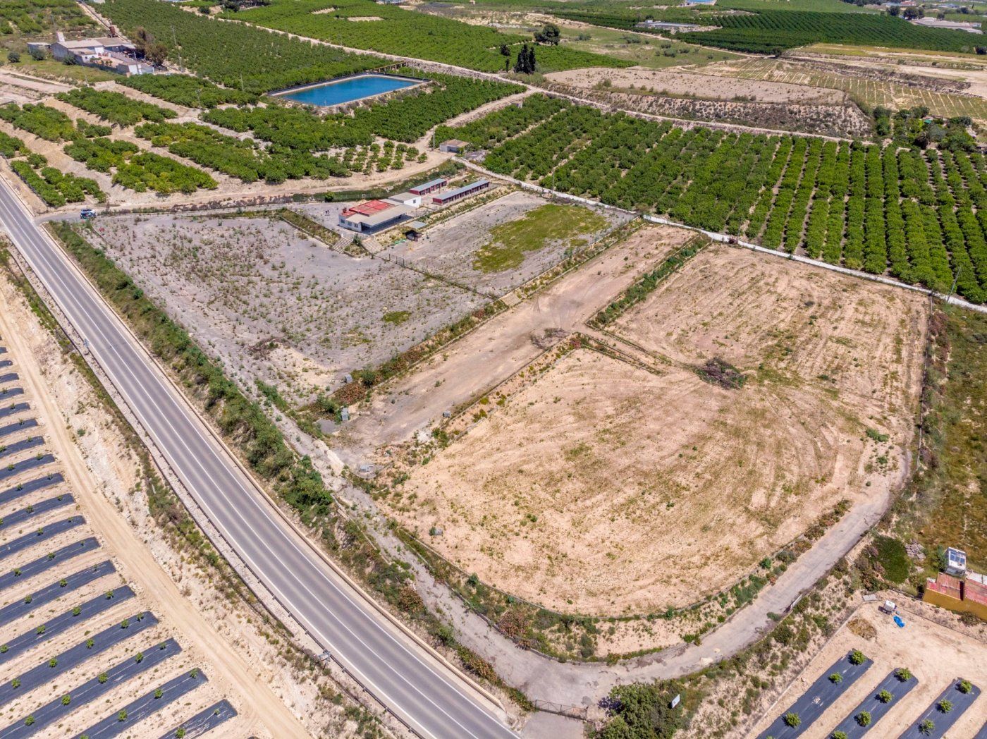 Finca rústica en venda a  Los Montesinos, Los Montesinos