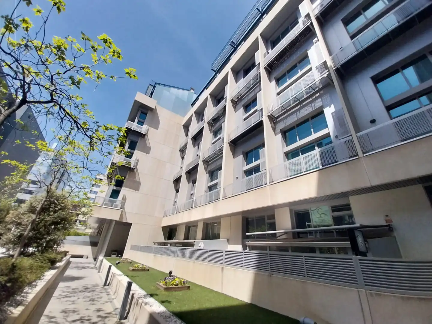 Exterior view of Lofts for rent in Madrid  with Air Conditioner and Heating