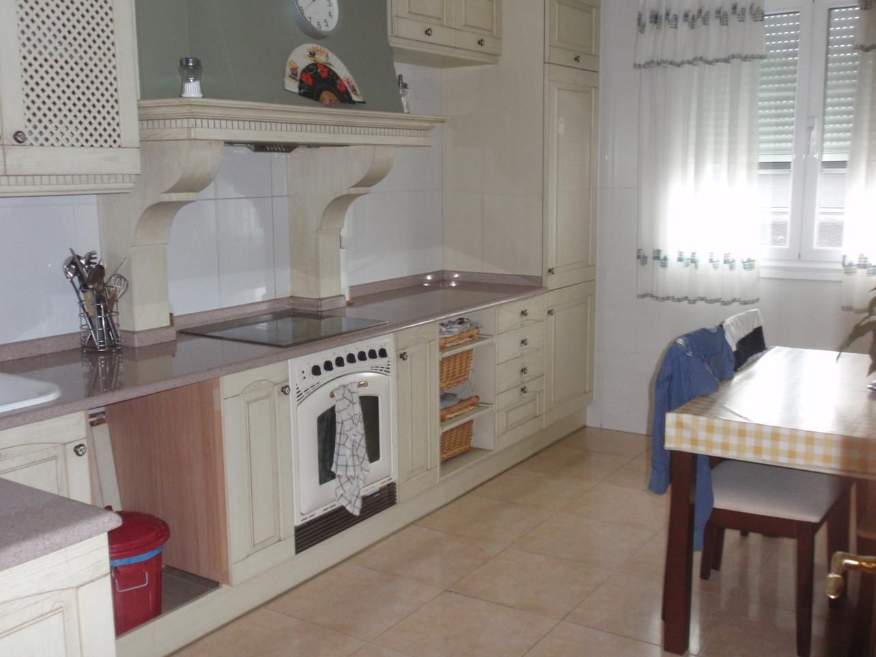 Cuina de Casa o xalet en venda en Durango amb Terrassa