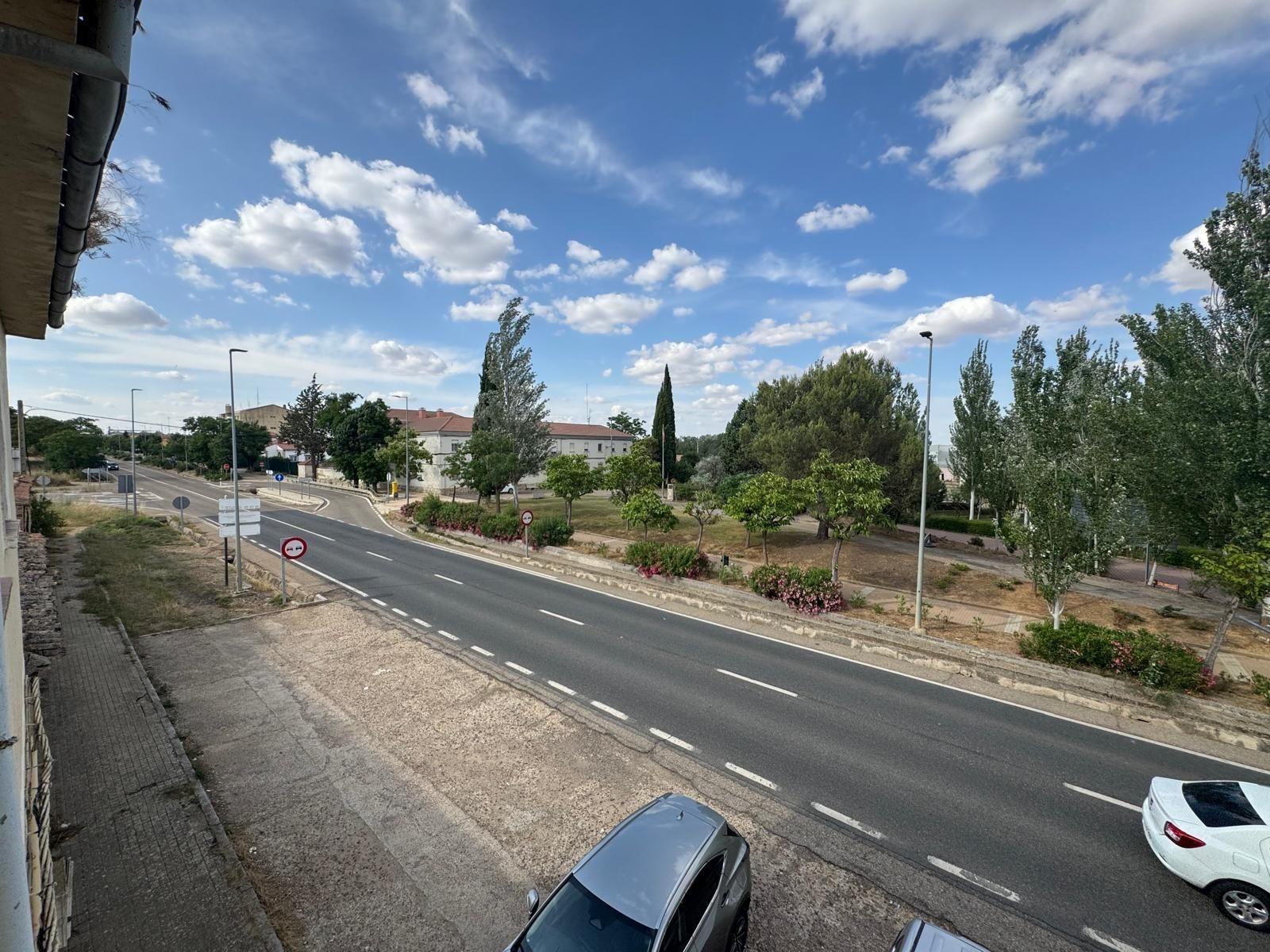 Vista exterior de Apartament en venda en Medina de Rioseco amb Calefacció i Traster