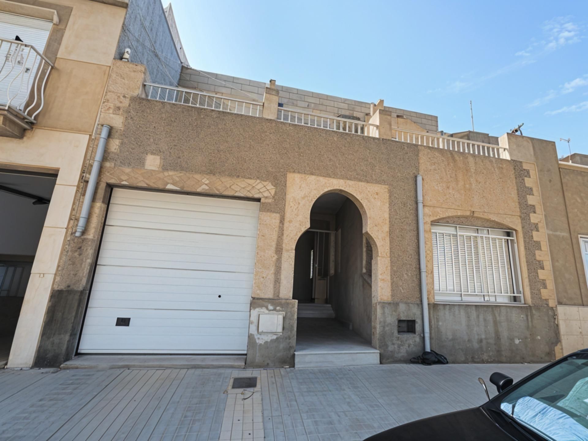 Vista exterior de Casa o xalet en venda en El Ejido amb Terrassa i Traster