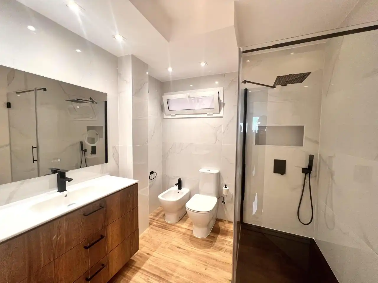 Badezimmer von Haus oder Chalet zur Miete in Sitges mit Klimaanlage, Privatgarten und Terrasse