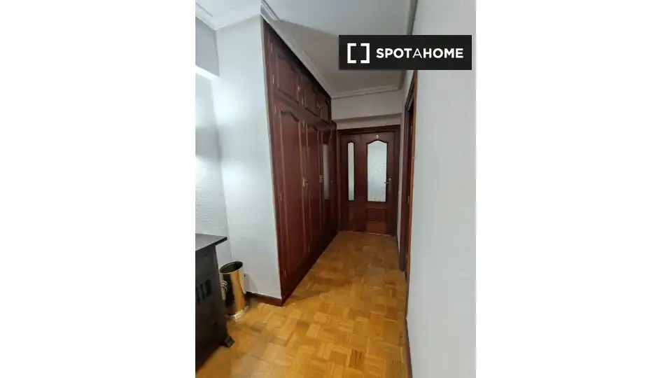 Flat for share in Alcalá de Henares  with Air Conditioner, Heating and Furnished