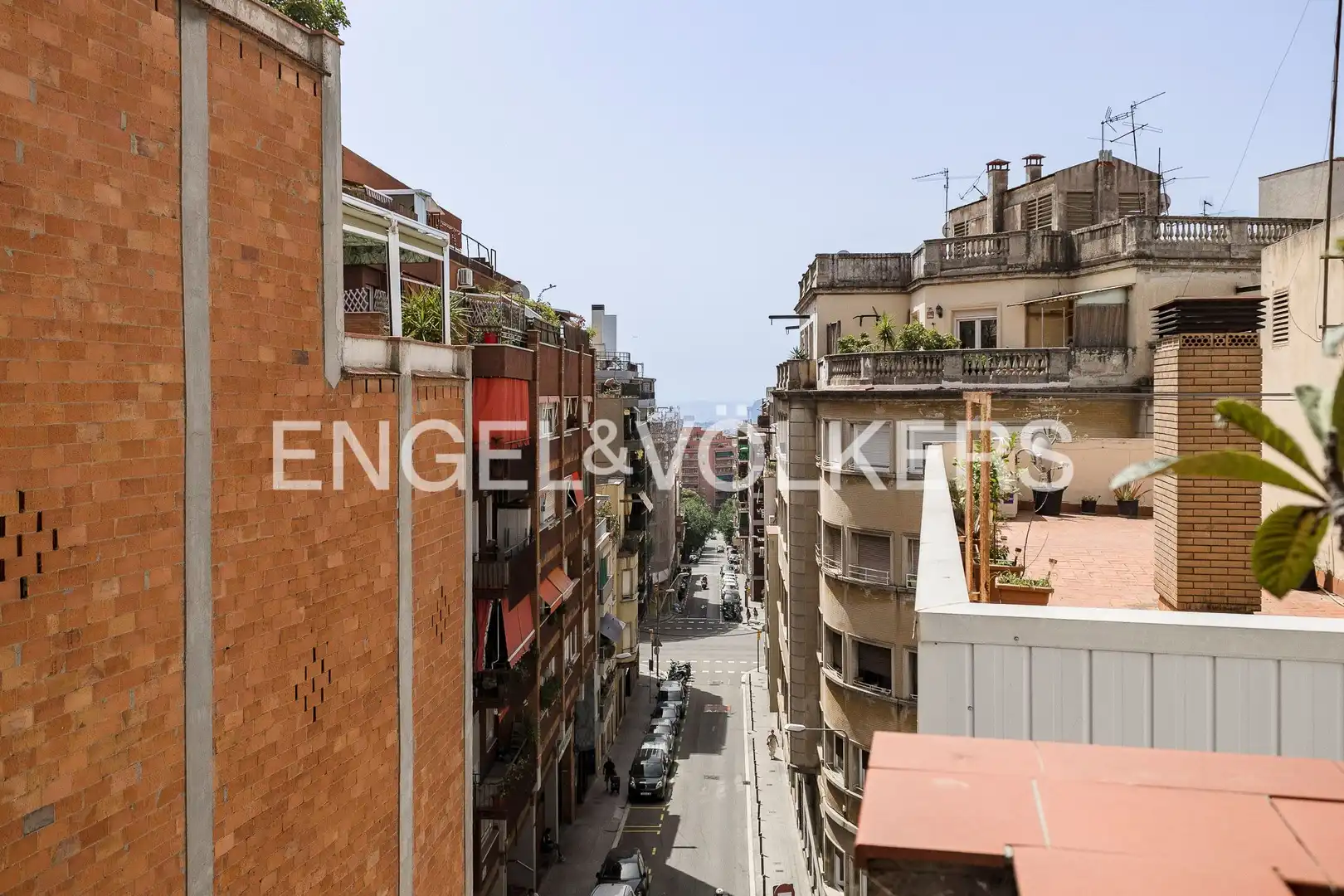Vista exterior de Casa o xalet en venda en Barcelona amb Aire condicionat, Calefacció i Terrassa